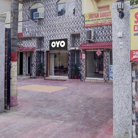 Super Hotel O Om Shriyam Banquet And Heritage Patna  Buitenkant foto