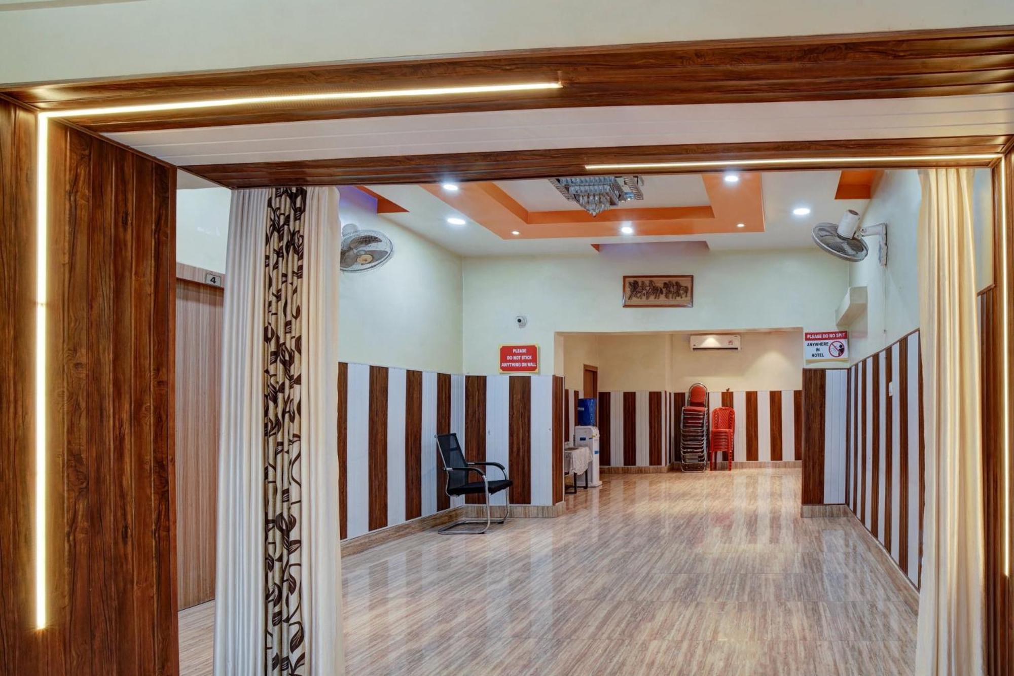 Super Hotel O Om Shriyam Banquet And Heritage Patna  Buitenkant foto